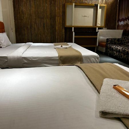 Hotel Empire อุจเจน ภายนอก รูปภาพ